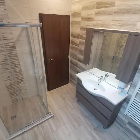 Lägenhetshotell Termal Apartmanhaz